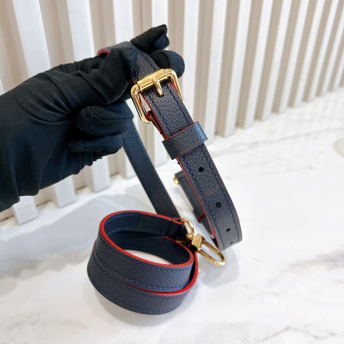 LV Pochette Metis Marine Rouge