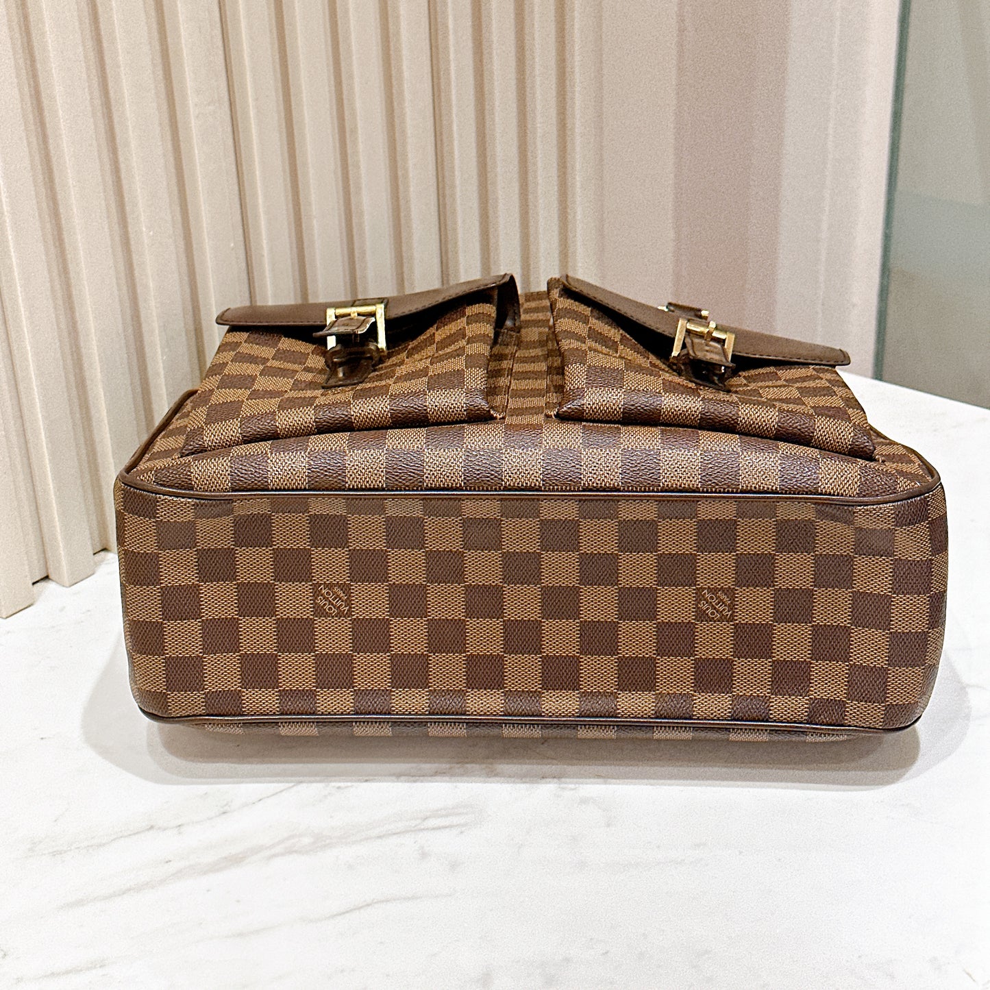 LV Uzes Tote in Damier Ebene