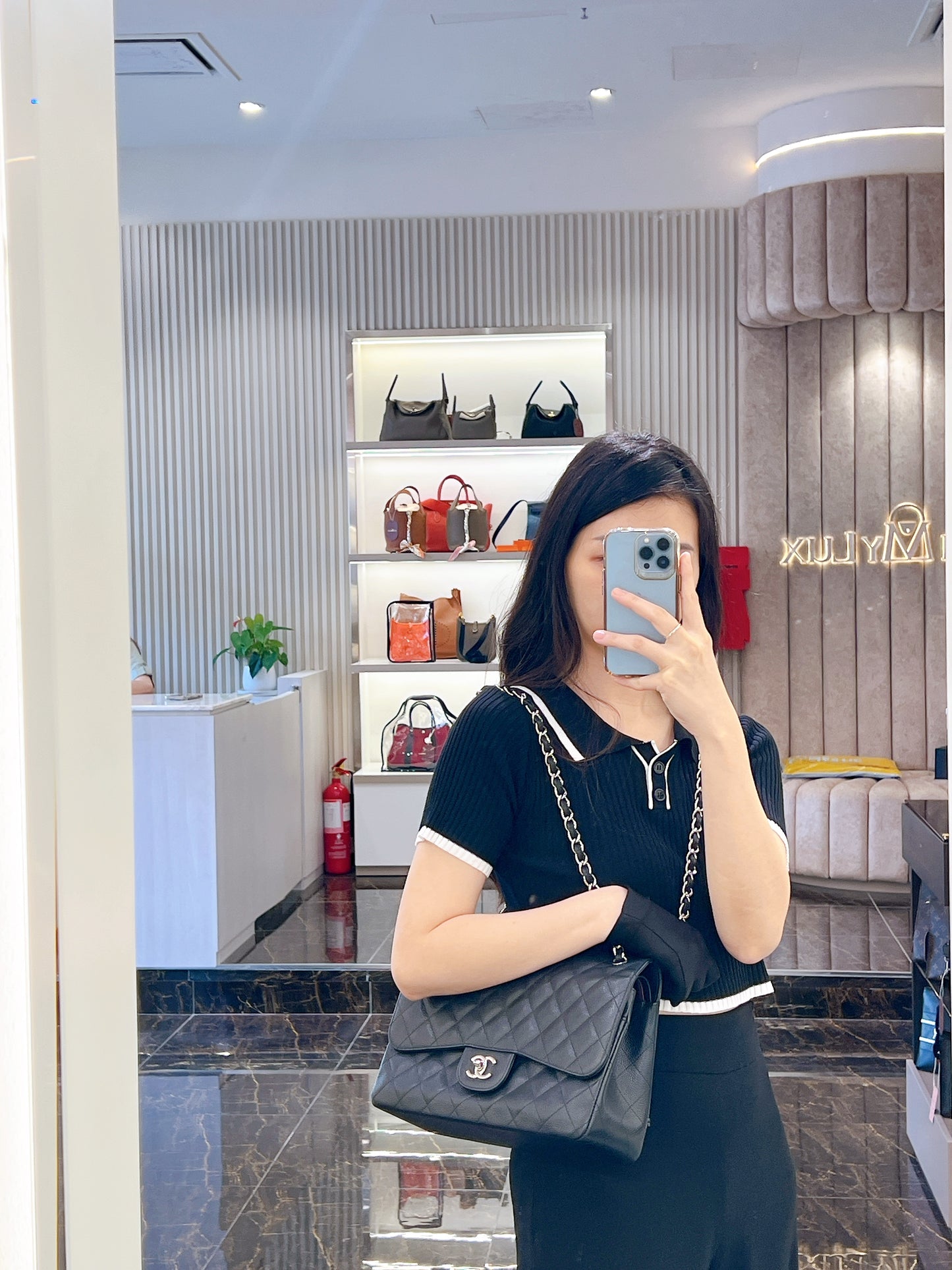 Chanel Classic Jumbo Caviar in Black SHW