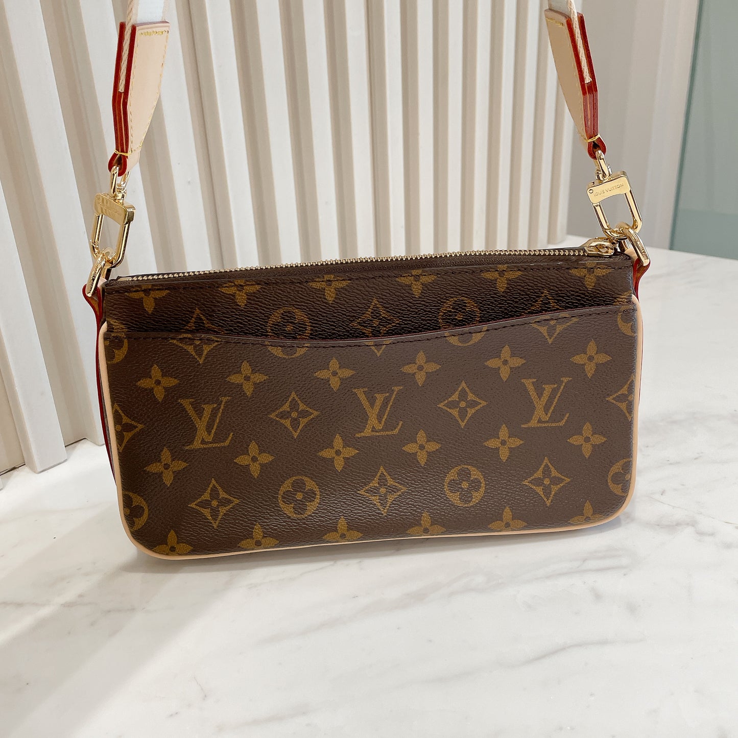 LV Monogram Vivacite