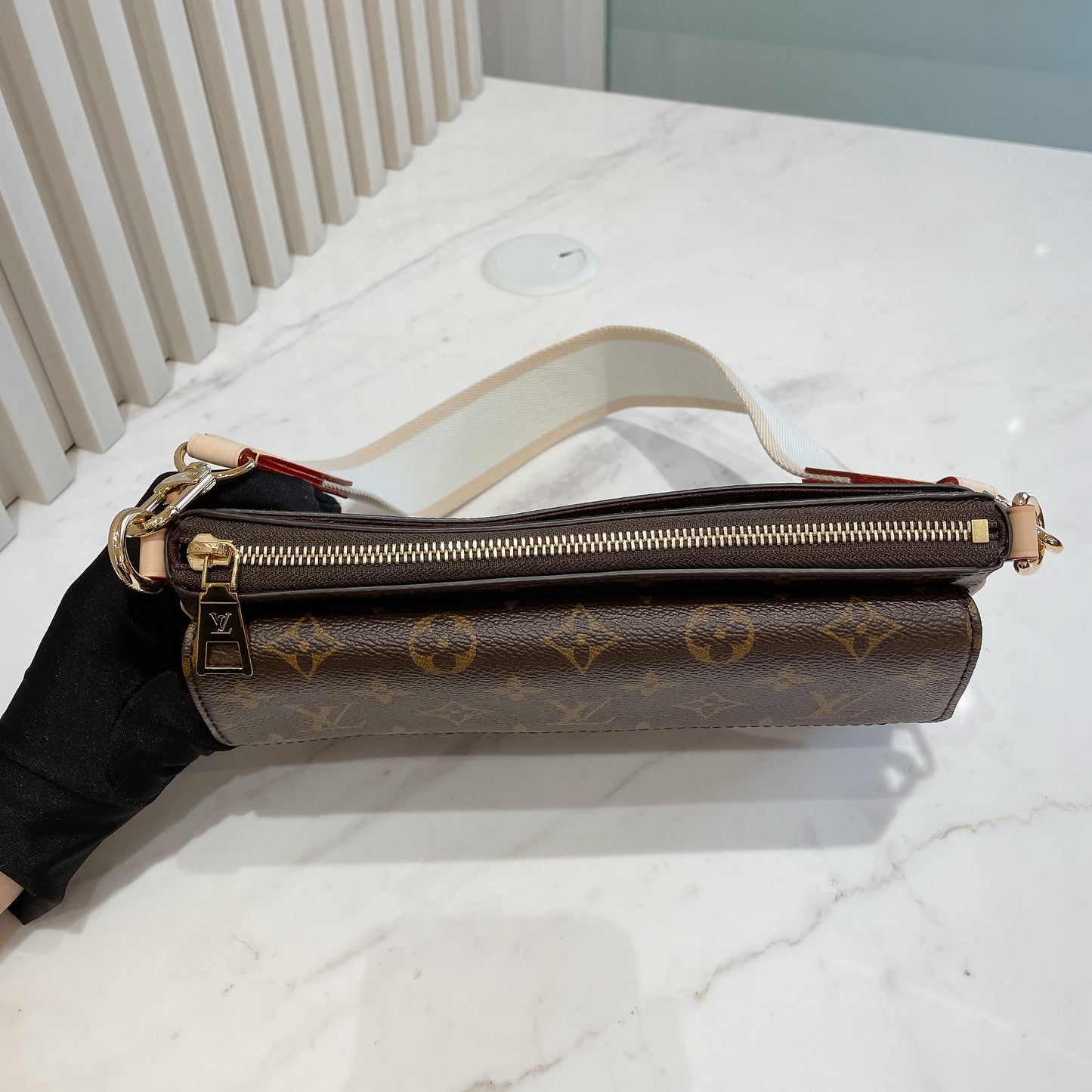LV Monogram Vivacite