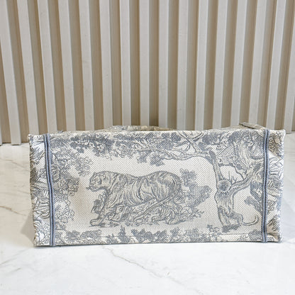 Dior Medium Book Tote in Blue Toile de Jouy Embroidery