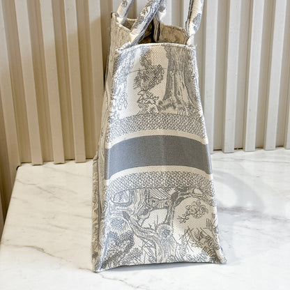 Dior Medium Book Tote in Blue Toile de Jouy Embroidery