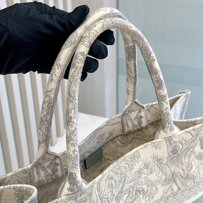 Dior Medium Book Tote in Blue Toile de Jouy Embroidery