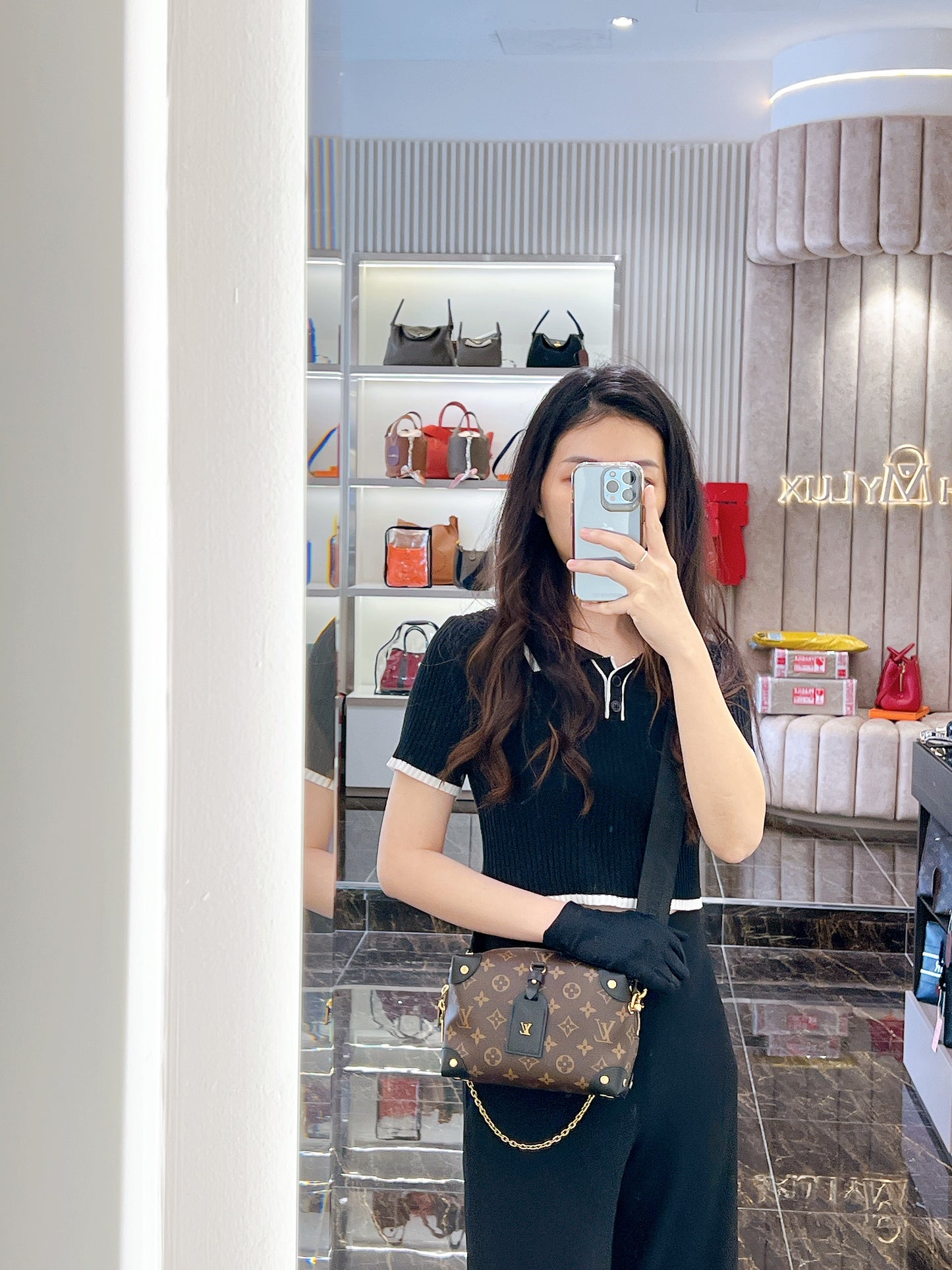 LV Monogram Petite Souple Malle