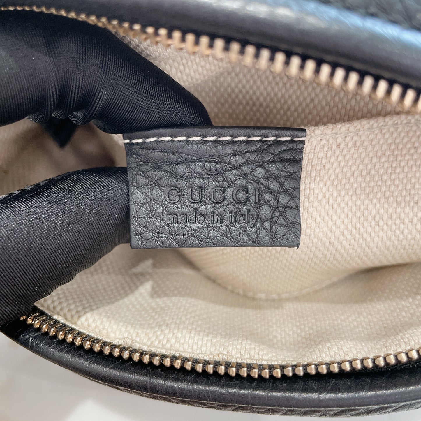 Gucci Disco Soho Chain Round Bag