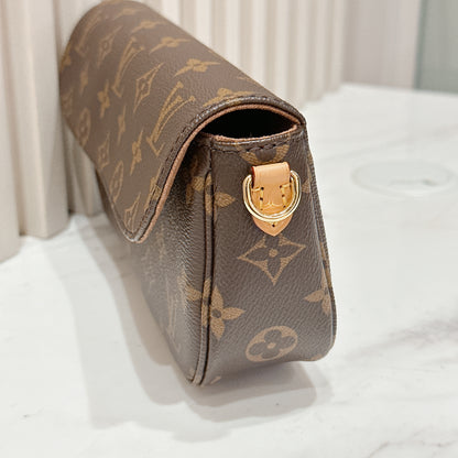 LV Monogram Ivy