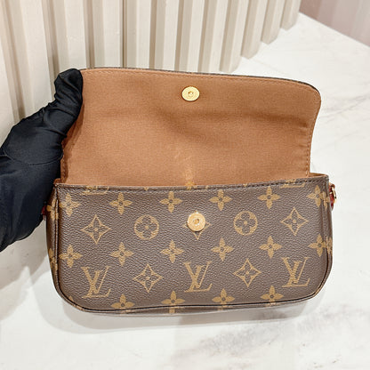LV Monogram Ivy