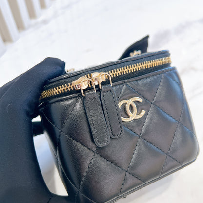 Chanel Camellia Bow Vanity Case