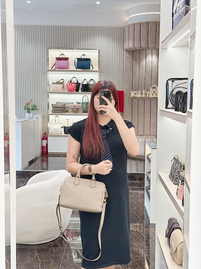 LV Speedy 25 in Tourterelle Empreinte Leather