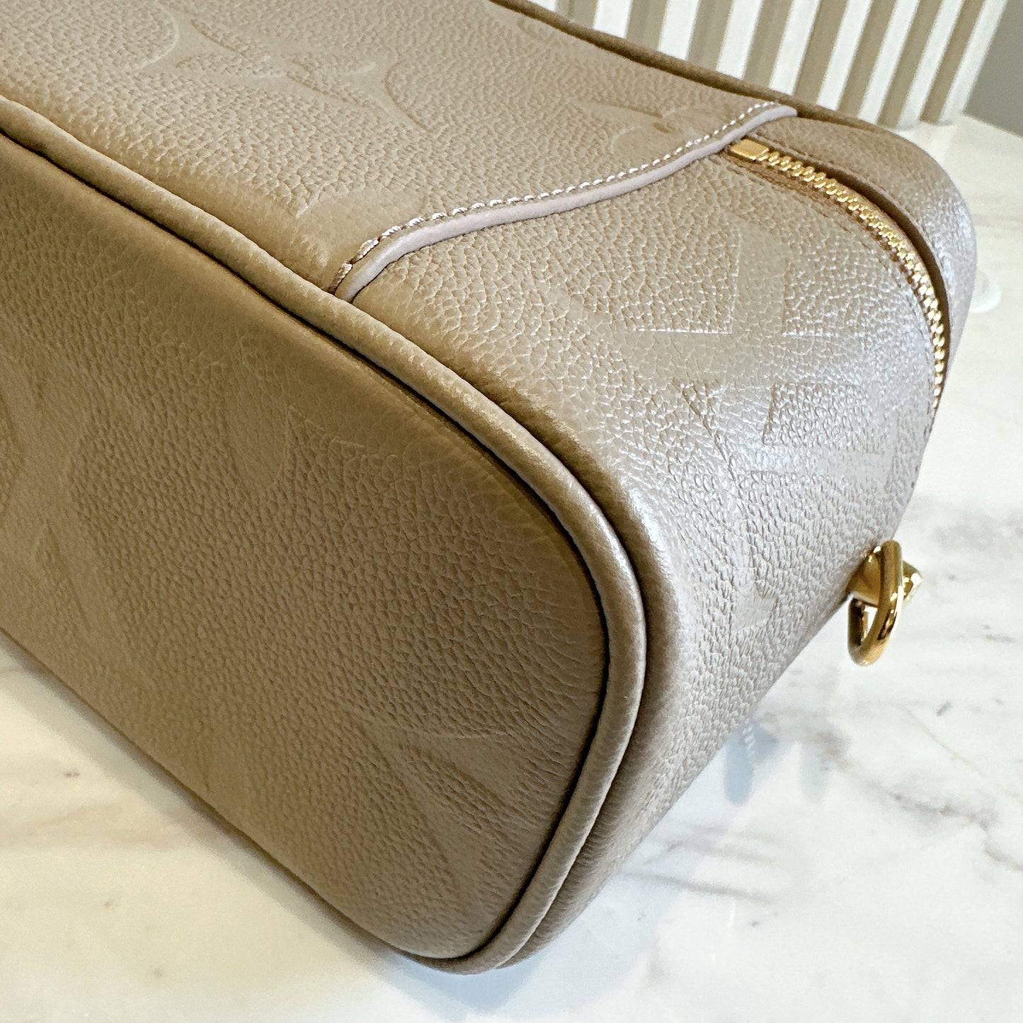 LV Empreinte Monogram Vanity PM Tourterelle