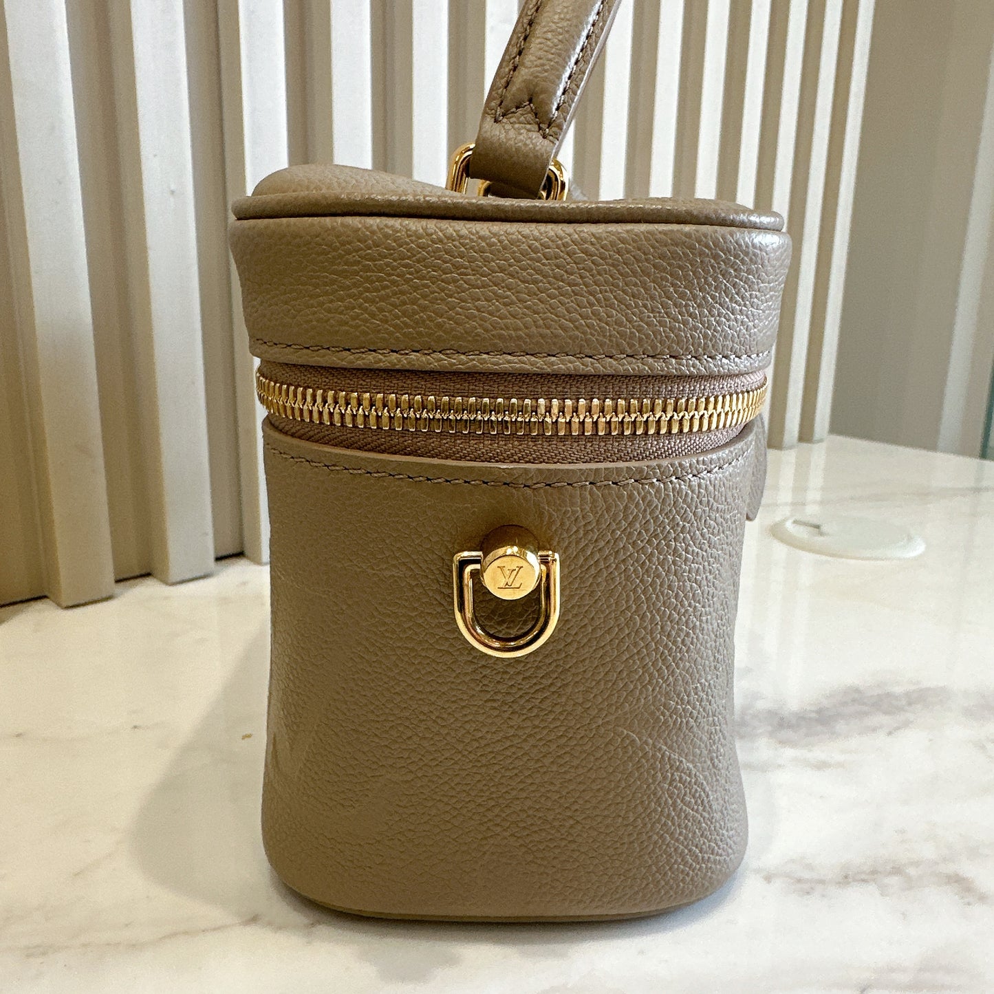 LV Empreinte Monogram Vanity PM Tourterelle