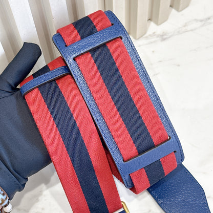 Gucci Diana Duffle in Blue Medium