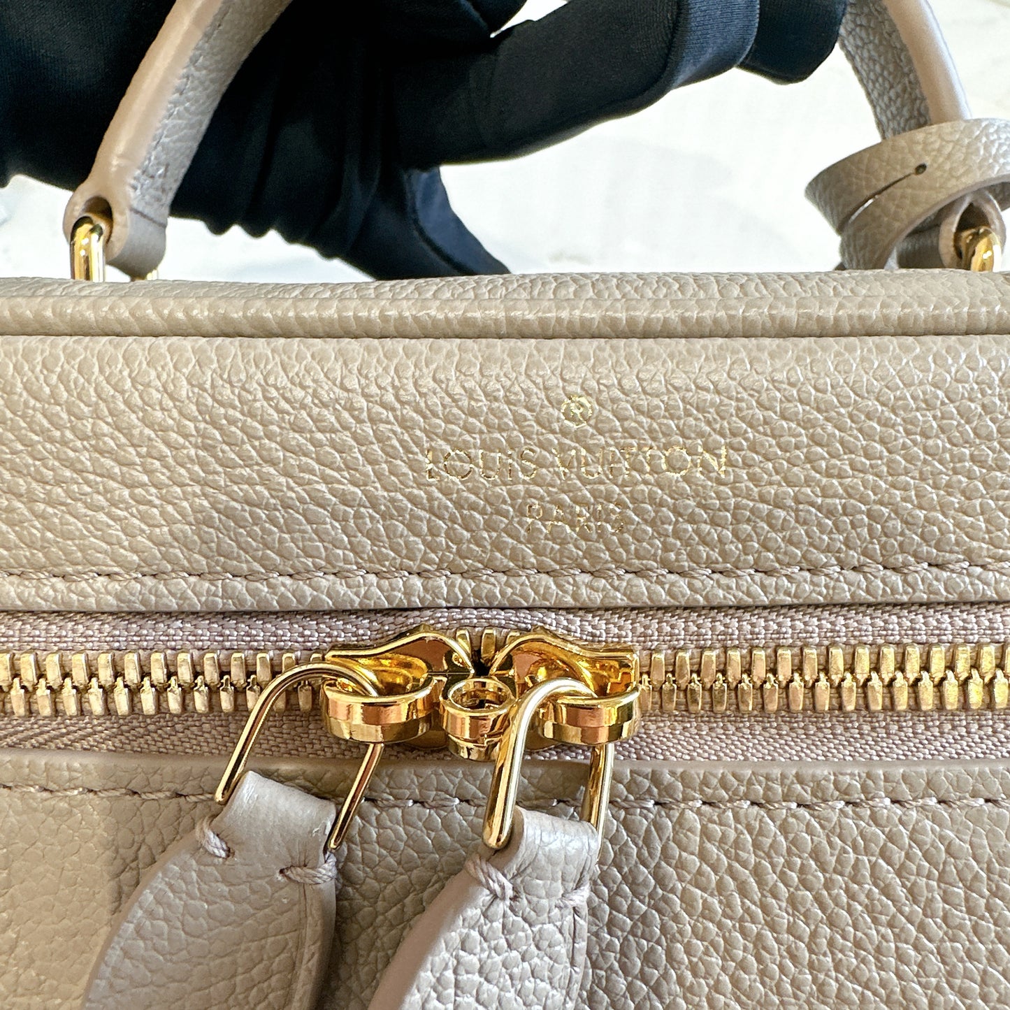 LV Empreinte Monogram Vanity PM Tourterelle