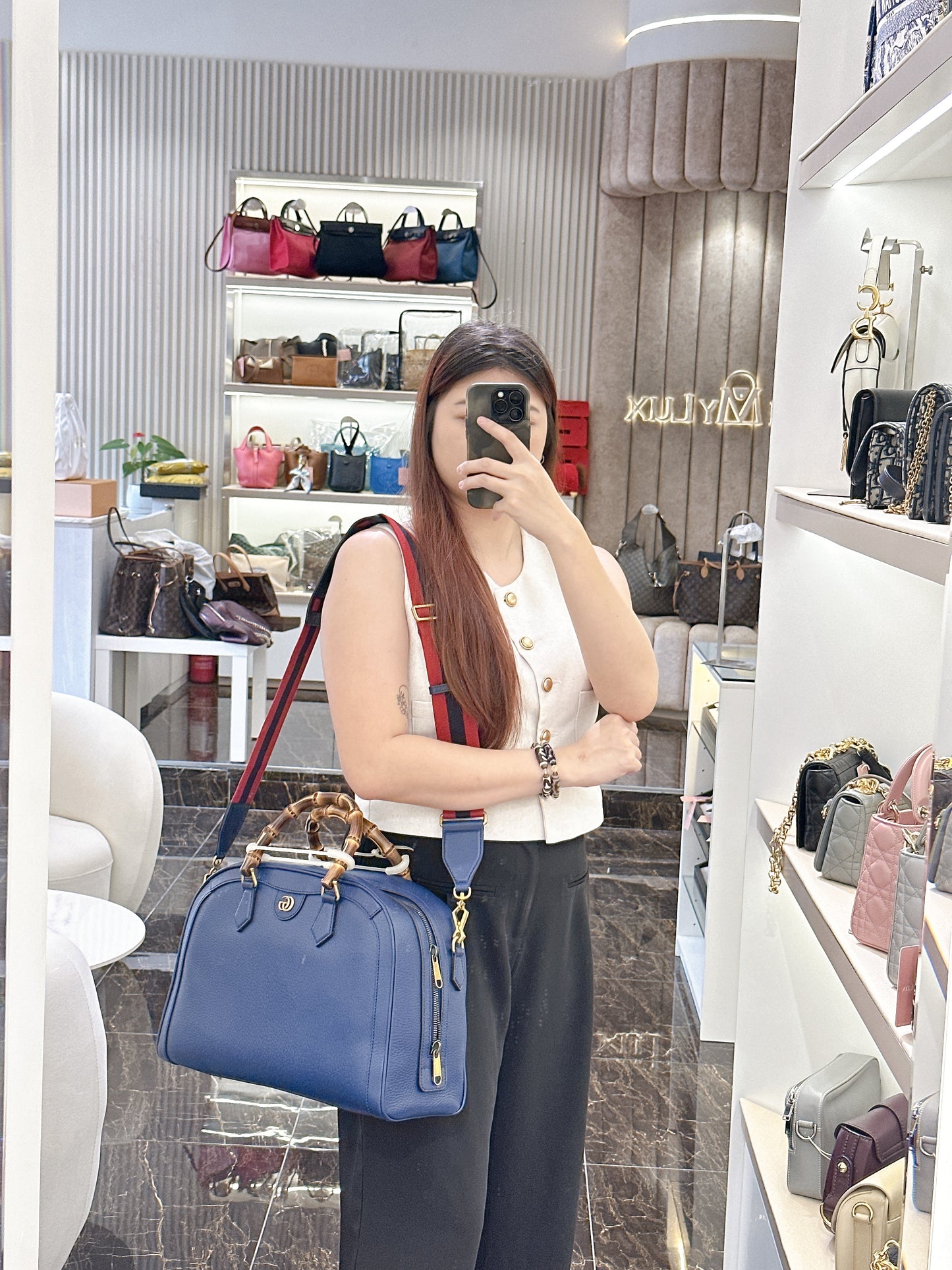 Gucci Diana Duffle in Blue Medium