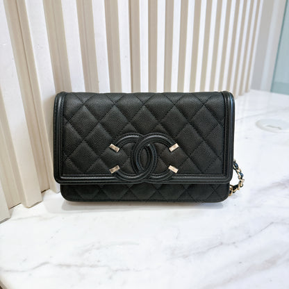 Chanel Filigree Chain Wallet in Black