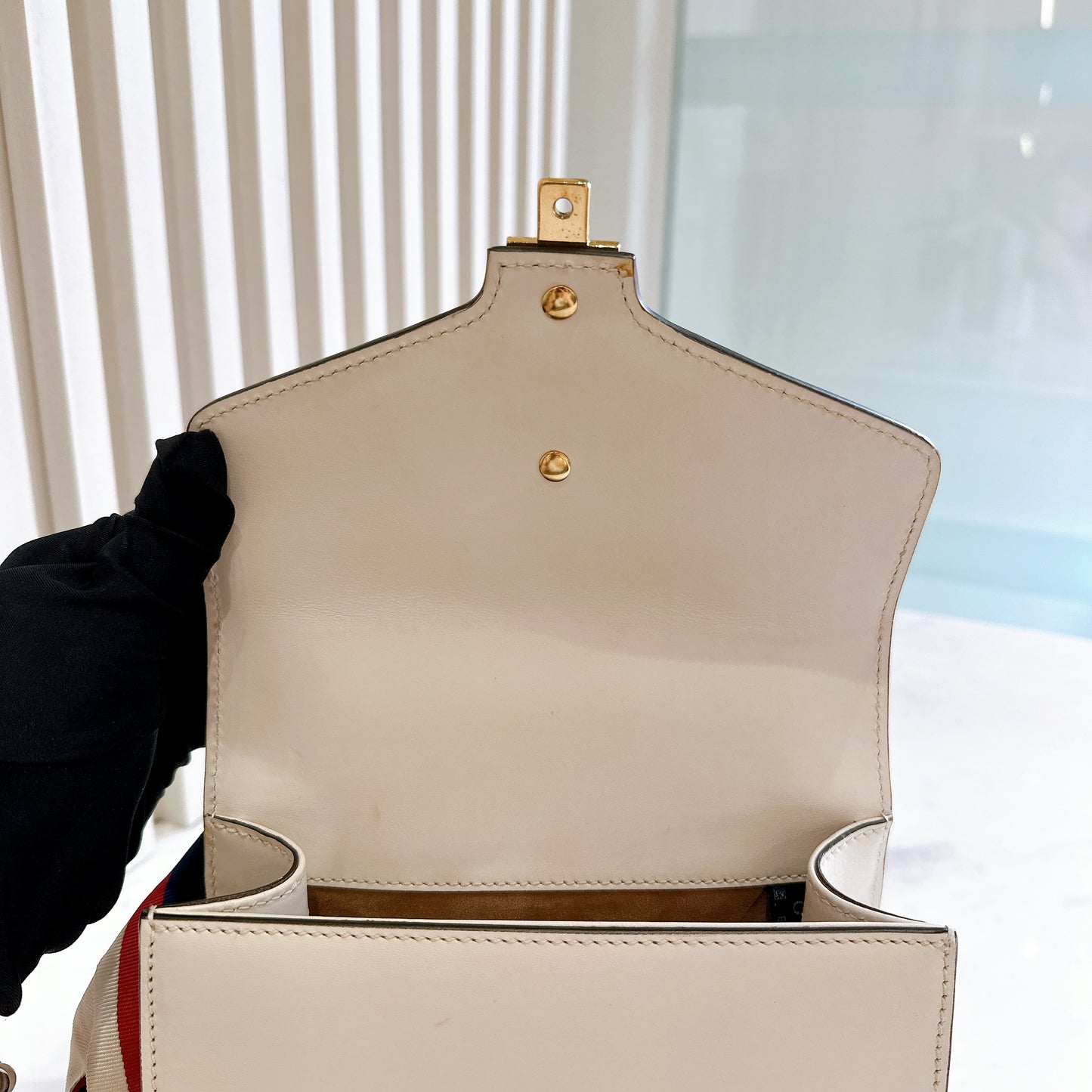Gucci Sylvie White Mini Chain Bag