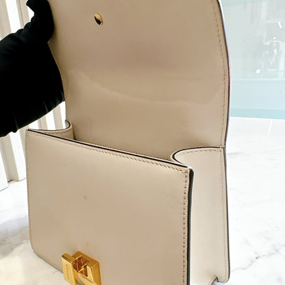 Gucci Sylvie White Mini Chain Bag