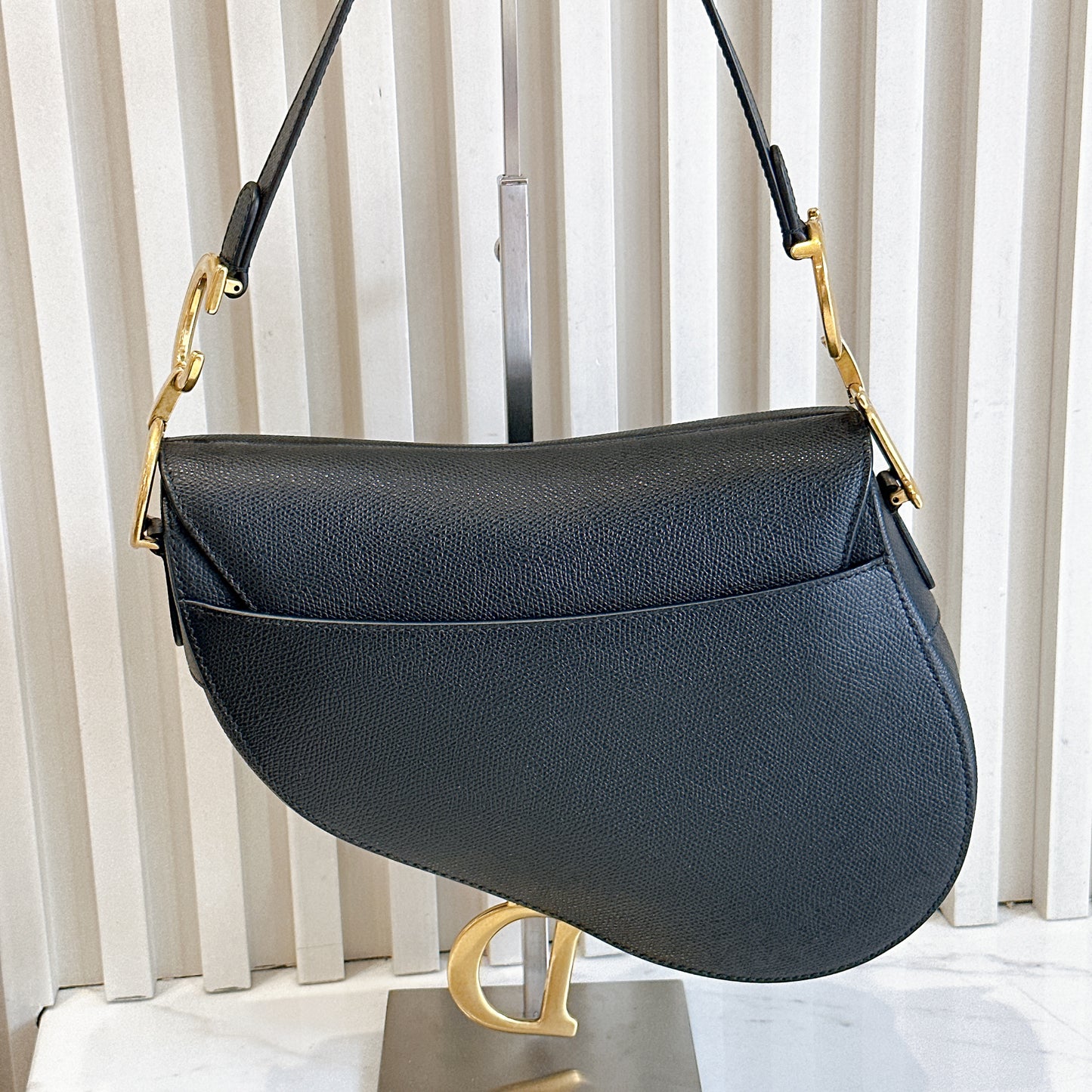 Dior Saddle Medium in Black
