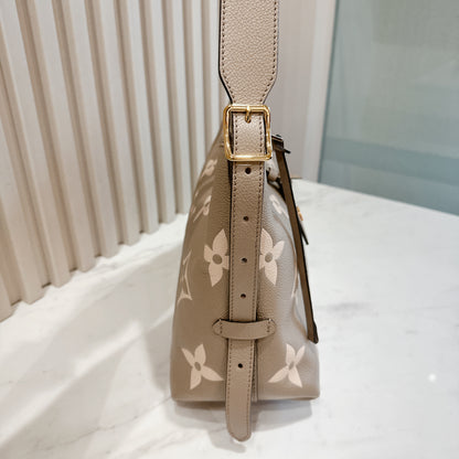 LV CarryAll PM Bicolour Monogram Empreinte