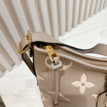 LV CarryAll PM Bicolour Monogram Empreinte