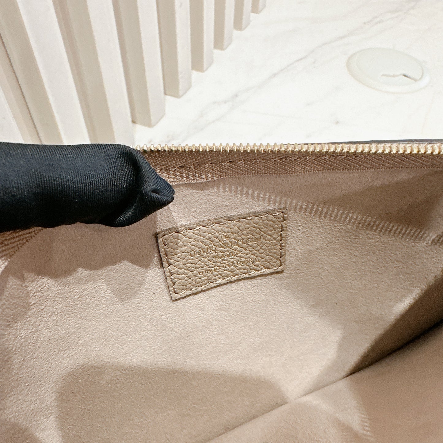 LV CarryAll PM Bicolour Monogram Empreinte