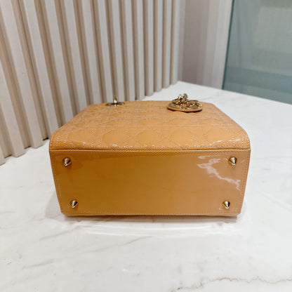 Lady Dior Medium in Beige Patent GHW