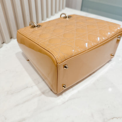 Lady Dior Medium in Beige Patent GHW