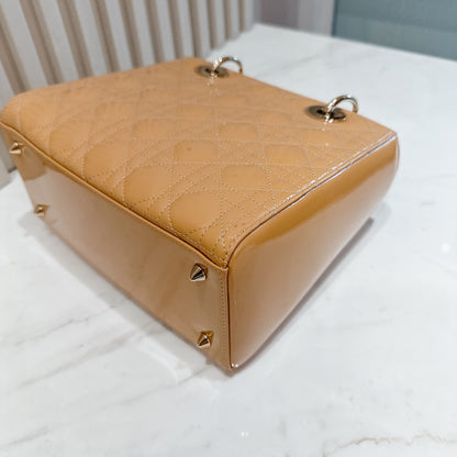 Lady Dior Medium in Beige Patent GHW