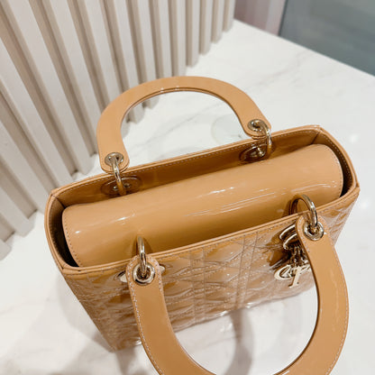 Lady Dior Medium in Beige Patent GHW