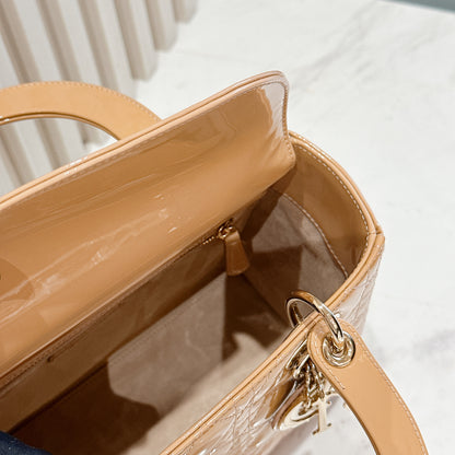 Lady Dior Medium in Beige Patent GHW