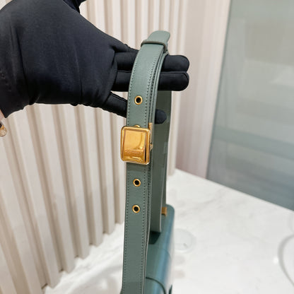 Dior Montaigne 30 Calfskin in Green