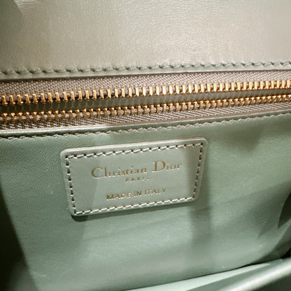 Dior Montaigne 30 Calfskin in Green