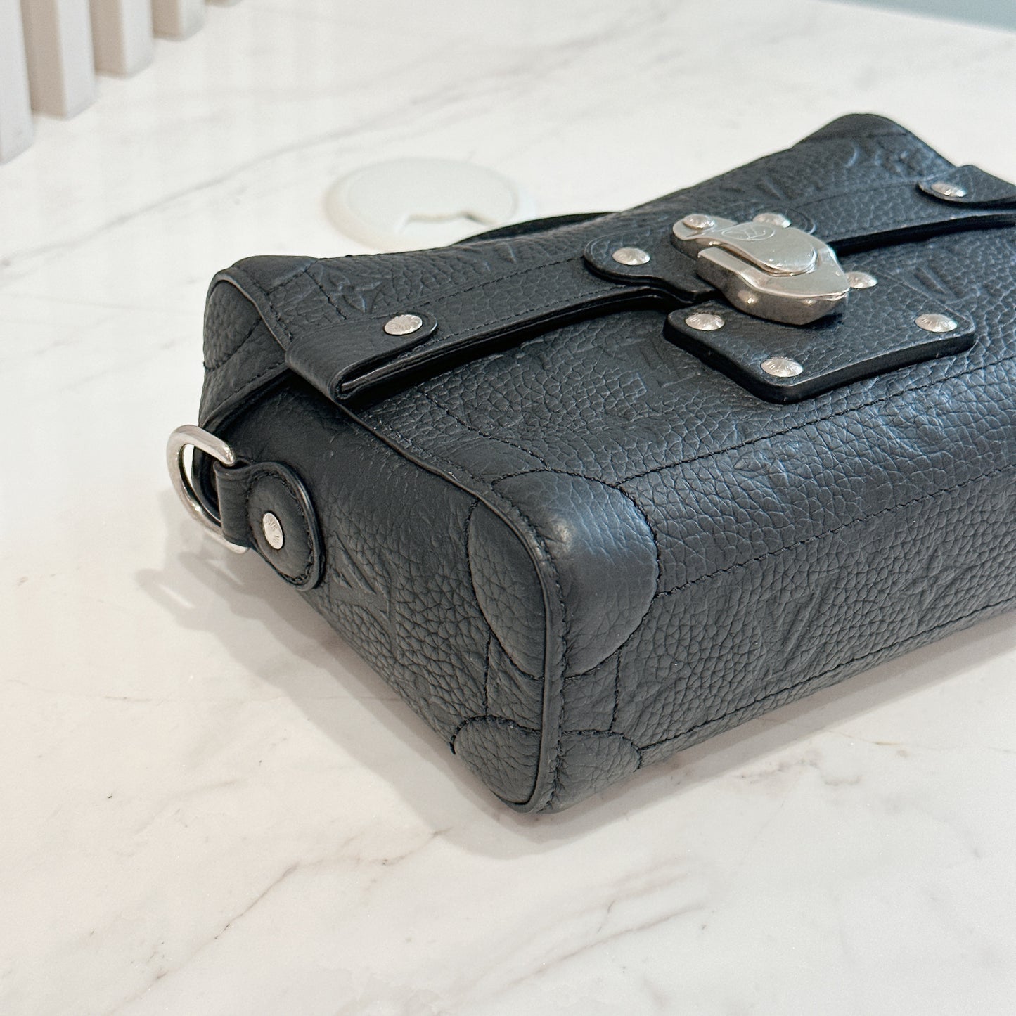 LV Soul Trunk Taurillon in Ultra Black