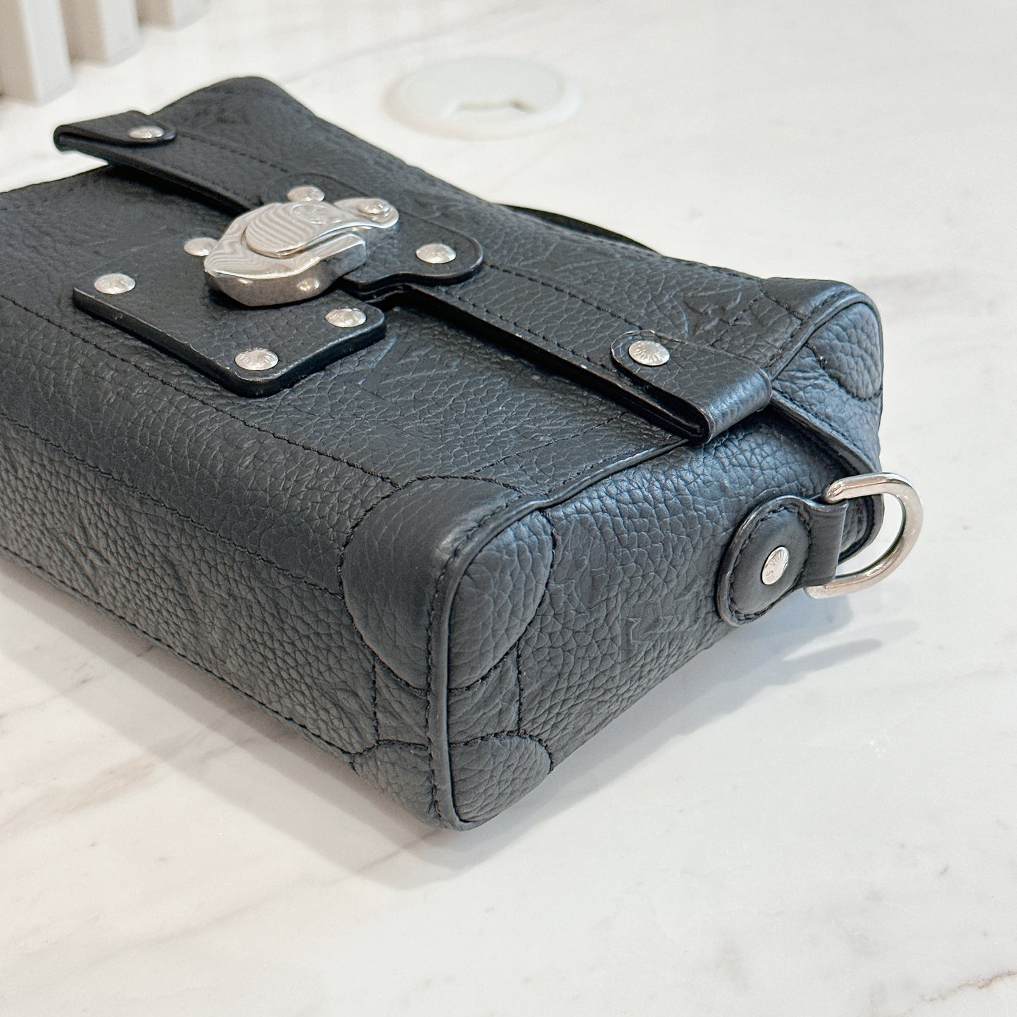 LV Soul Trunk Taurillon in Ultra Black