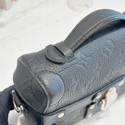 LV Soul Trunk Taurillon in Ultra Black