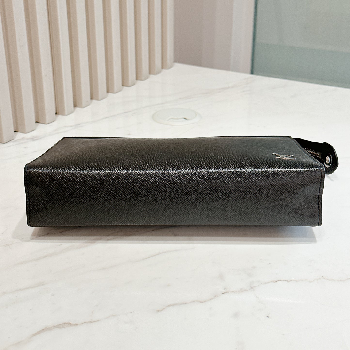 LV Pochette Voyage in Taiga