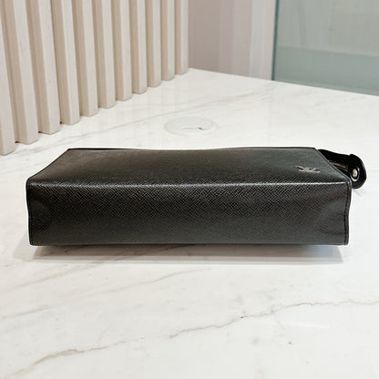LV Pochette Voyage in Taiga