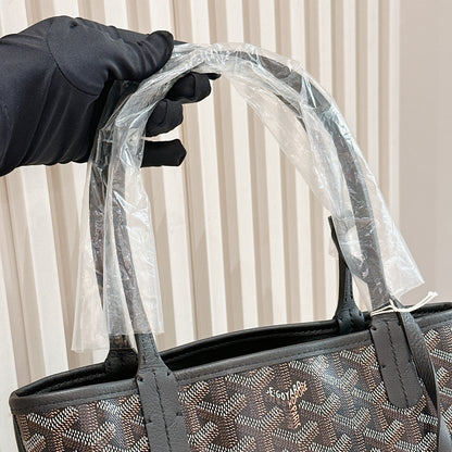 Goyard Mini Anjou in Black