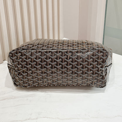 Goyard St Louis in Tan