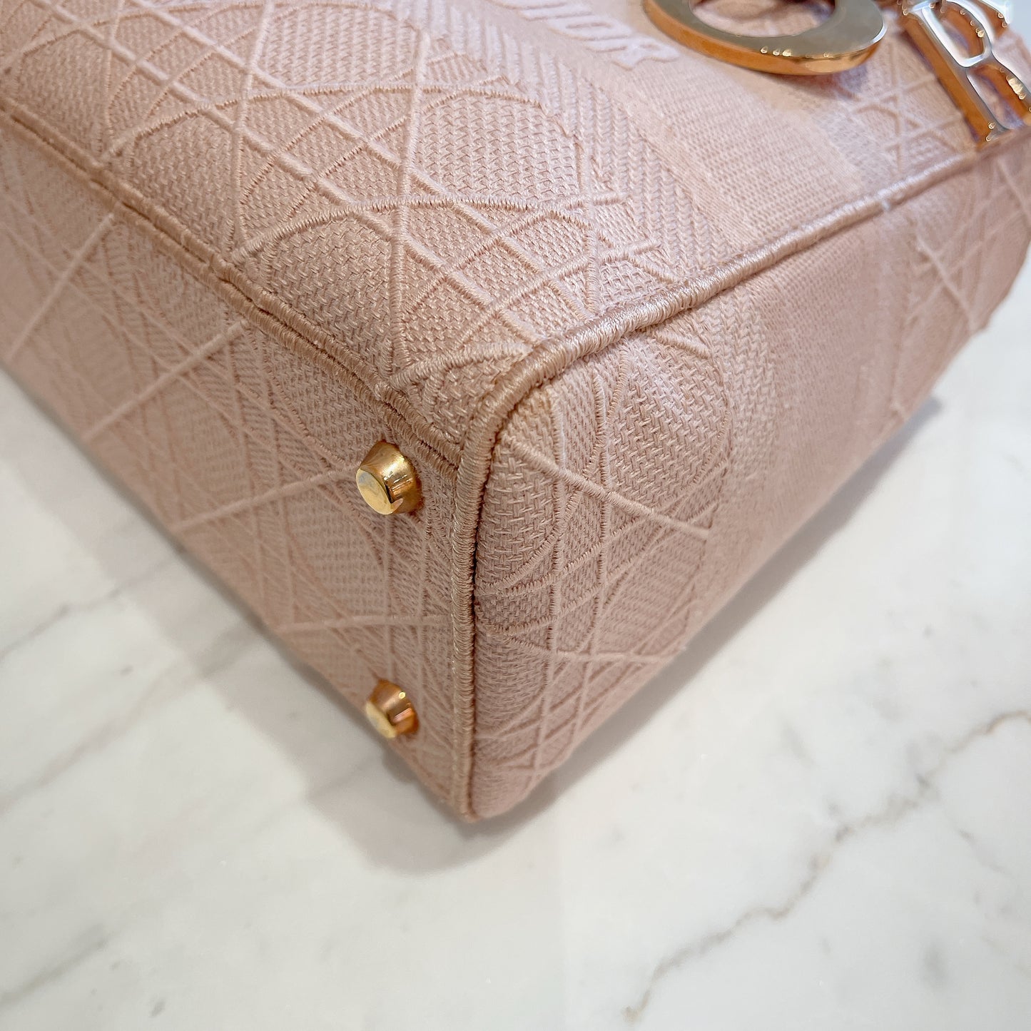 Lady D-Lite Canvas Embroidered Cannage Medium in Pink
