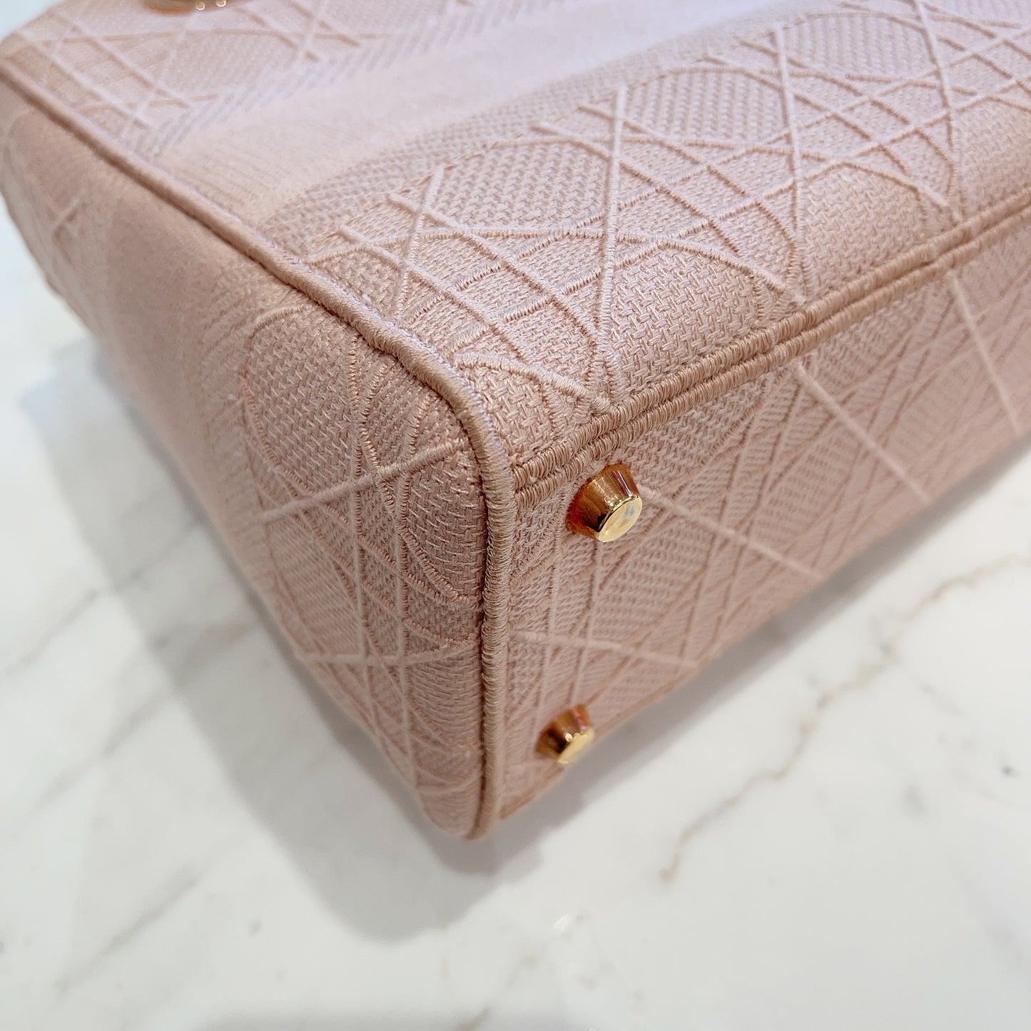 Lady D-Lite Canvas Embroidered Cannage Medium in Pink