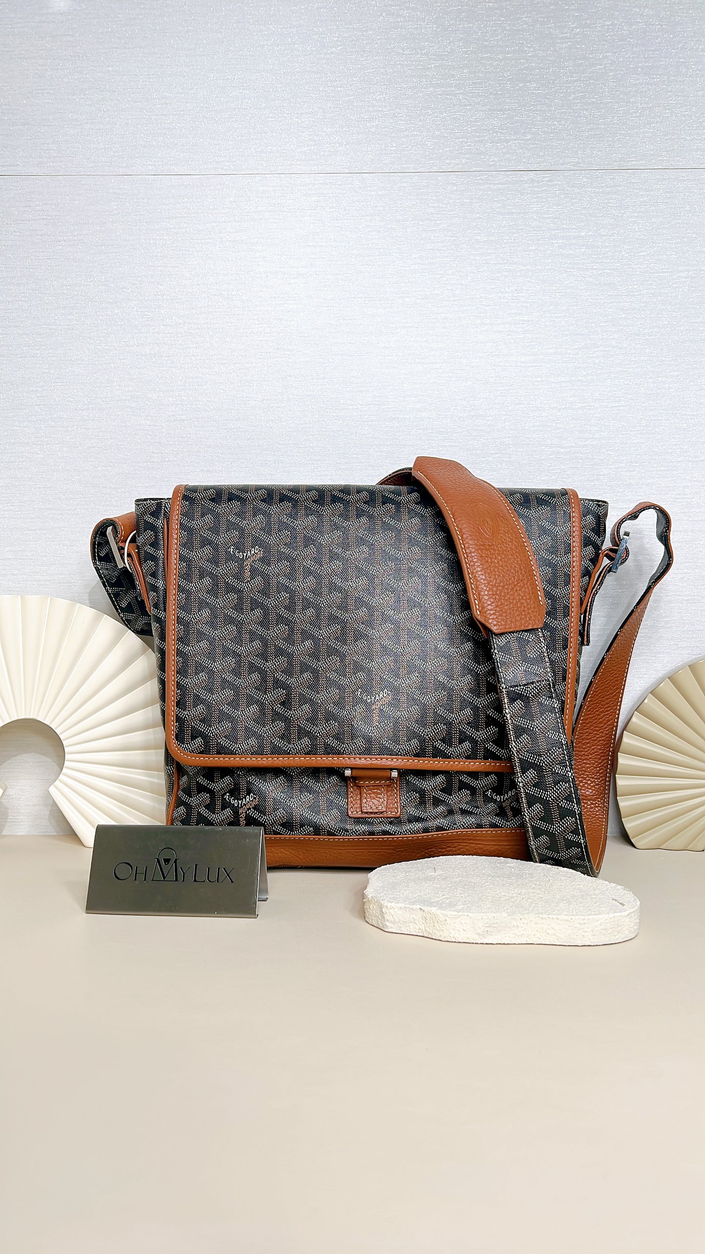Goyard Urbain Messanger Bag in Tan