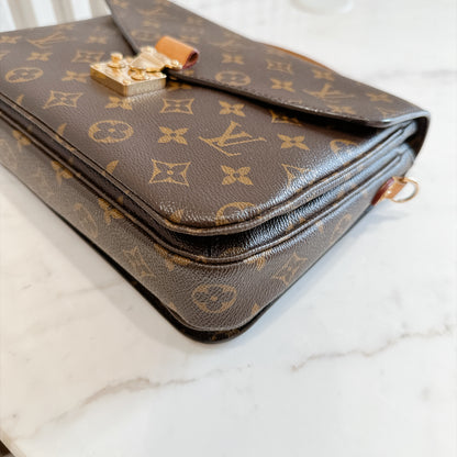 LV Monogram Pochette Metis