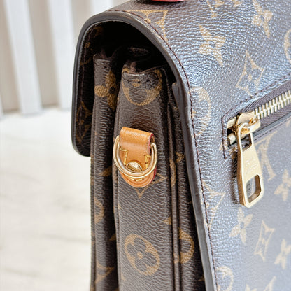 LV Monogram Pochette Metis