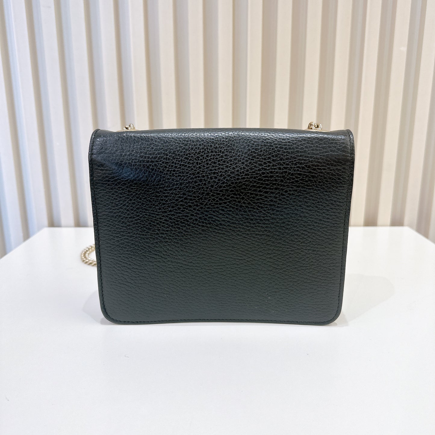 Gucci Interlocking Shoulder Bag in Black