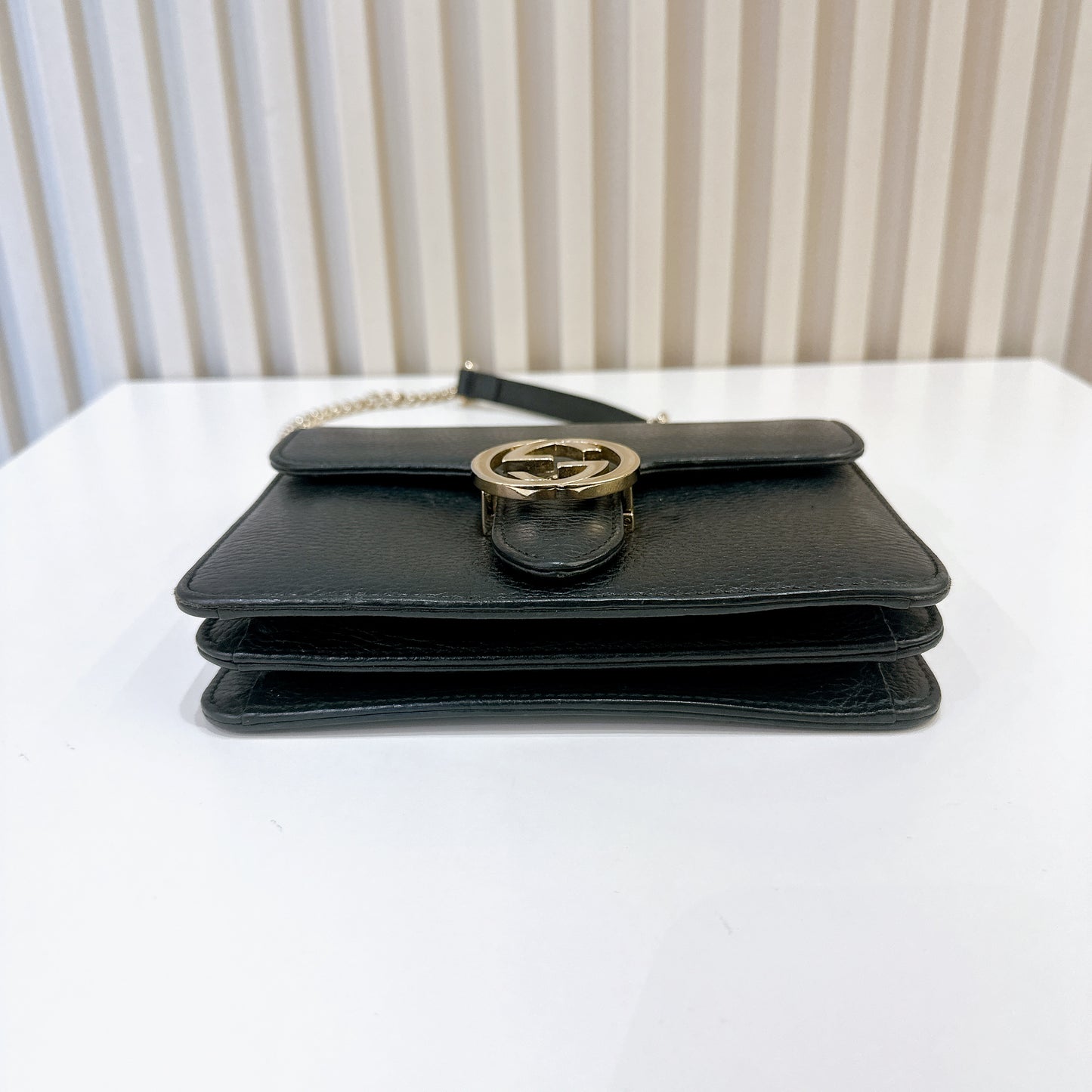 Gucci Interlocking Shoulder Bag in Black