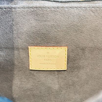 LV Monogram Pochette Metis