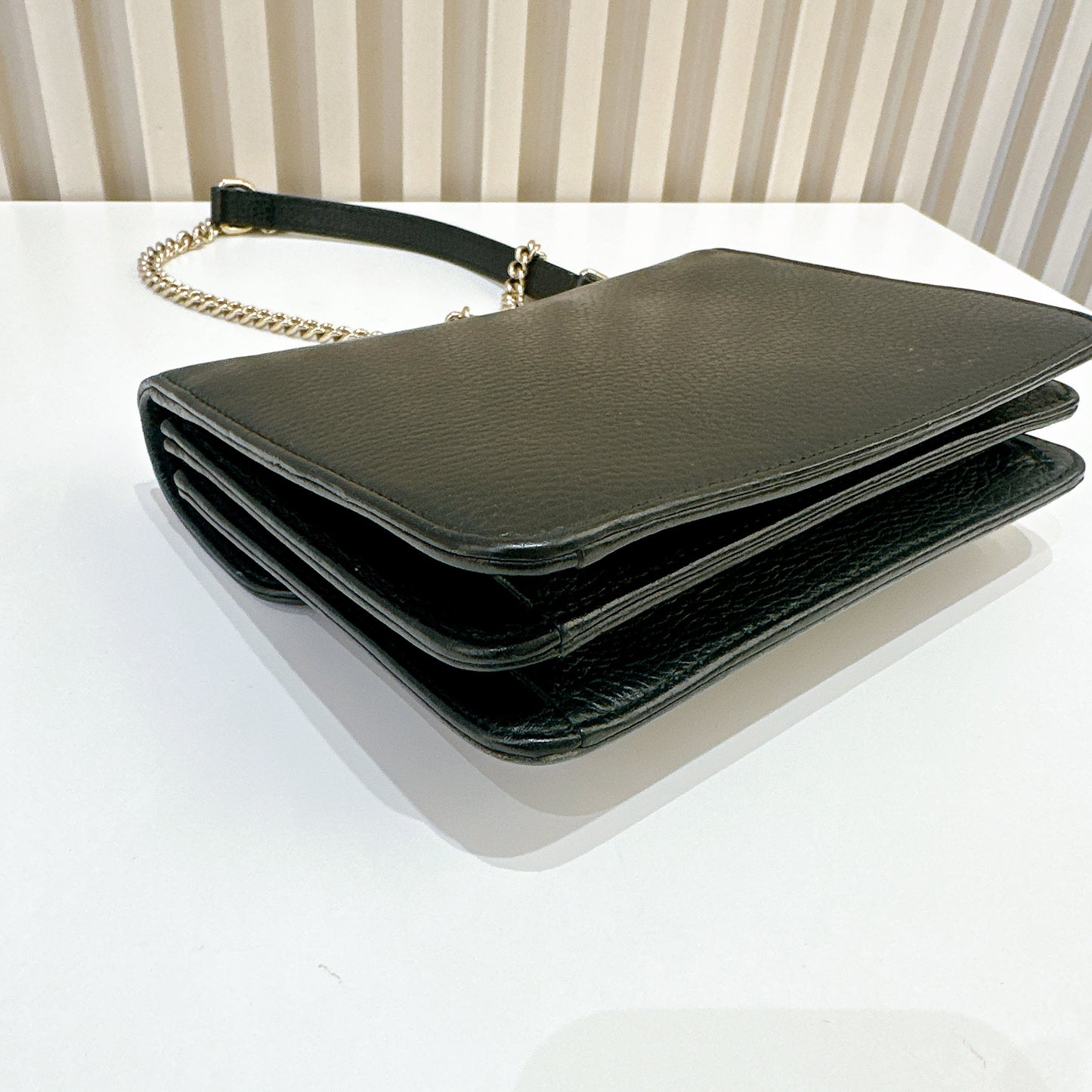Gucci Interlocking Shoulder Bag in Black