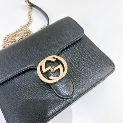 Gucci Interlocking Shoulder Bag in Black